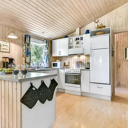 Beach Front Home In Tranekaer With Sauna * Tranekaer